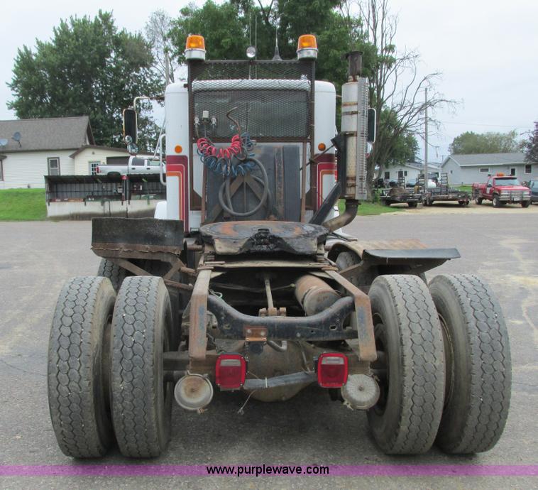 image for item K4182 1979 GMC General semi truck