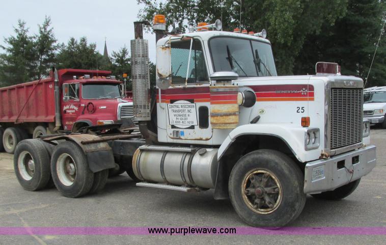 image for item K4182 1979 GMC General semi truck