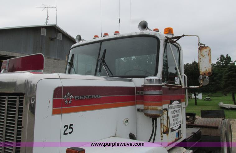 image for item K4182 1979 GMC General semi truck