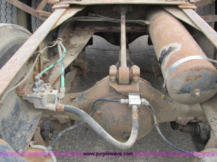 image for item K4182 1979 GMC General semi truck