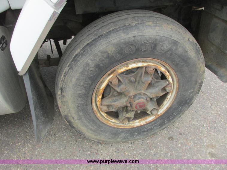 image for item K4182 1979 GMC General semi truck