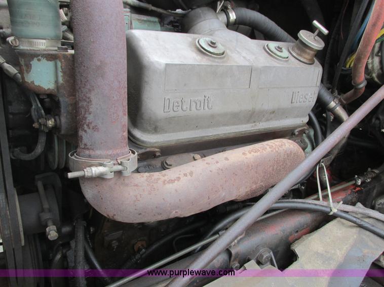 image for item K4182 1979 GMC General semi truck