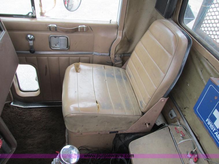 image for item K4182 1979 GMC General semi truck