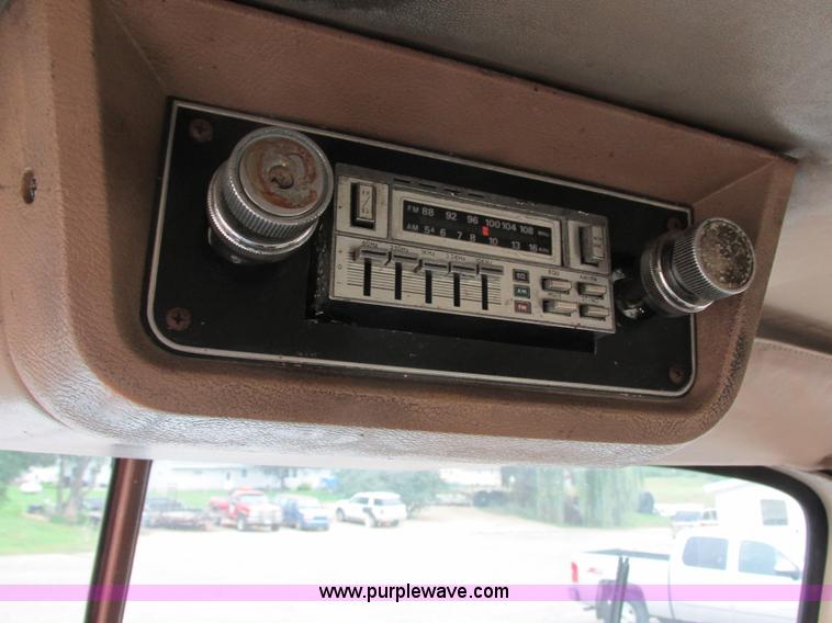 image for item K4182 1979 GMC General semi truck