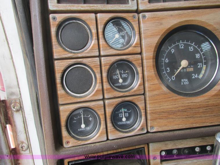 image for item K4182 1979 GMC General semi truck