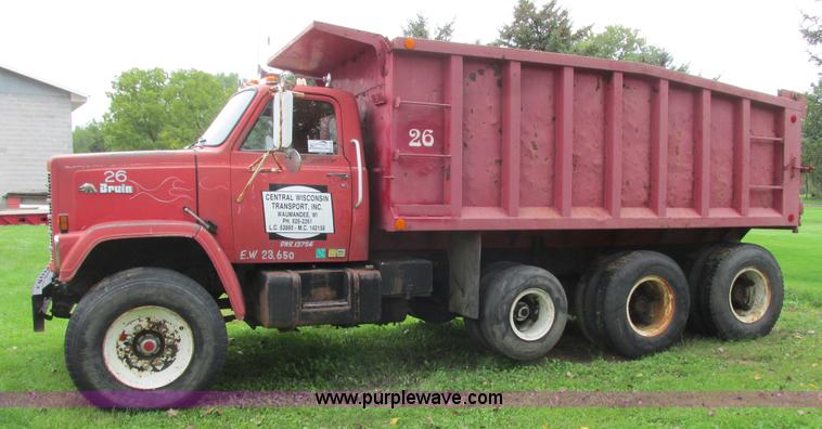 image for item K4185 1980 Chevrolet Bruin dump truck