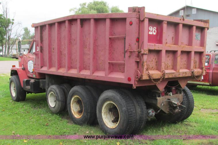 image for item K4185 1980 Chevrolet Bruin dump truck
