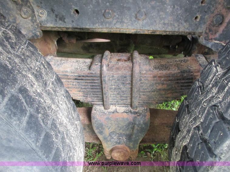 image for item K4185 1980 Chevrolet Bruin dump truck