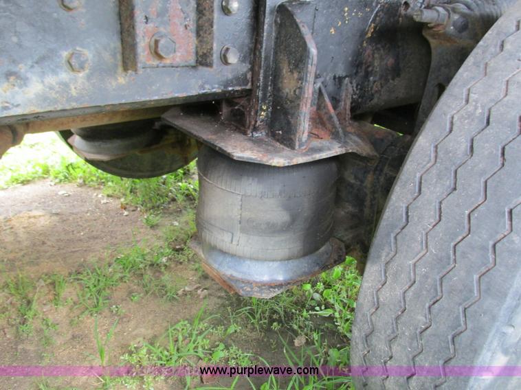 image for item K4185 1980 Chevrolet Bruin dump truck