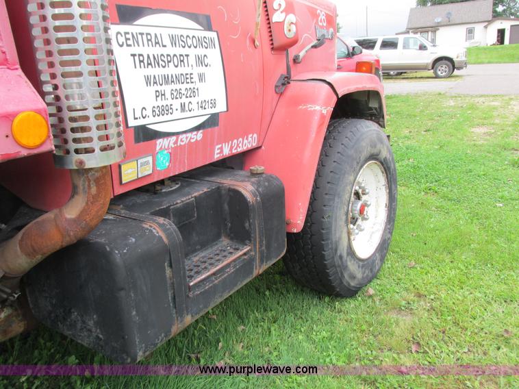 image for item K4185 1980 Chevrolet Bruin dump truck