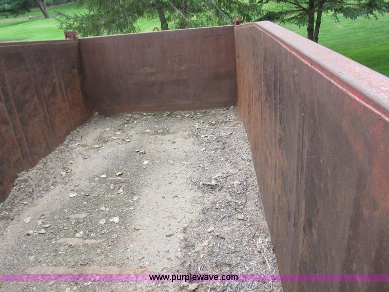 image for item K4185 1980 Chevrolet Bruin dump truck