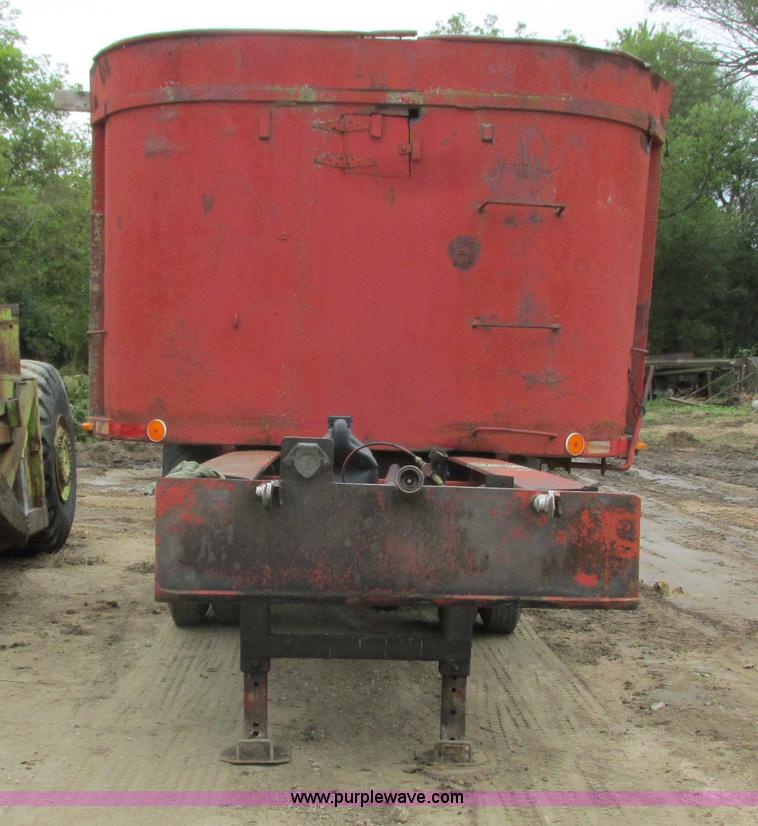 image for item K4189 1972 Schein end dump trailer