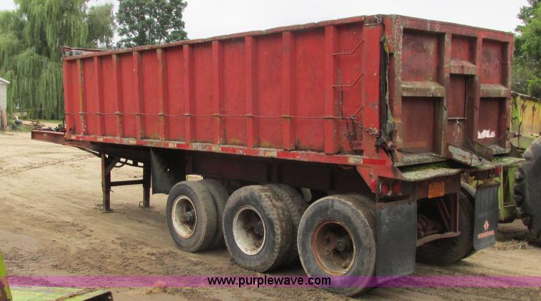 image for item K4189 1972 Schein end dump trailer