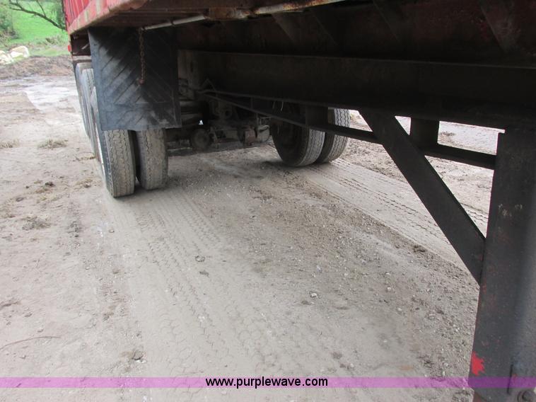 image for item K4189 1972 Schein end dump trailer