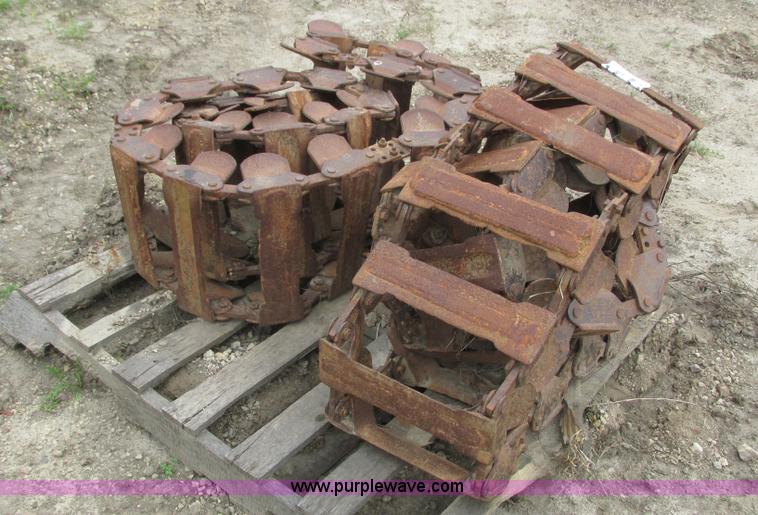 image for item K4190 Loegering skid steer tracks