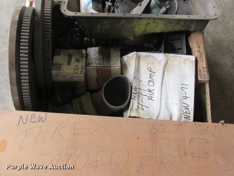 image for item K4193 Detroit Diesel 471 diesel engine parts