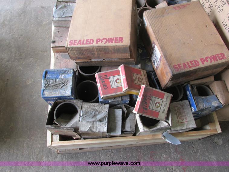 image for item K4193 Detroit Diesel 471 diesel engine parts