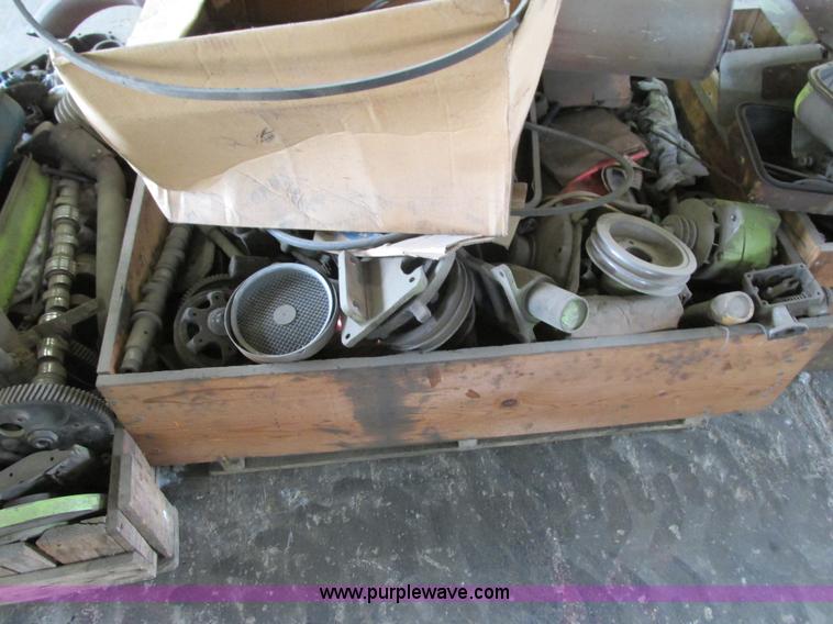 image for item K4193 Detroit Diesel 471 diesel engine parts