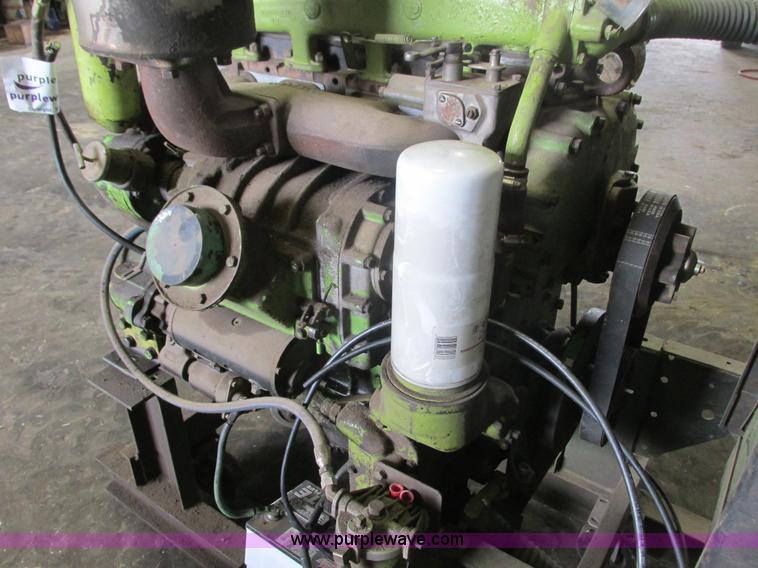 image for item K4194 Detroit Diesel 471 diesel engine