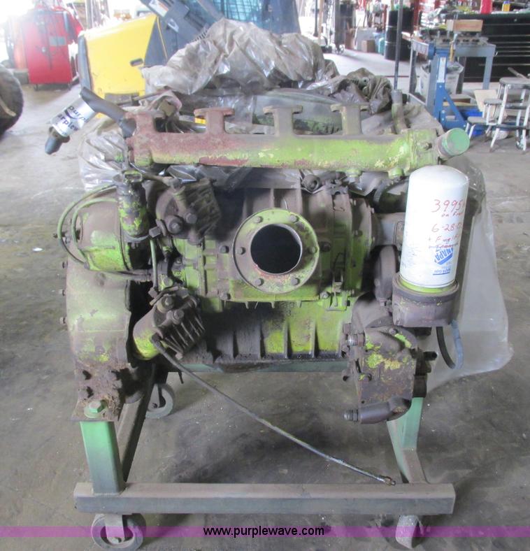 image for item K4195 Detroit Diesel 471 diesel engine