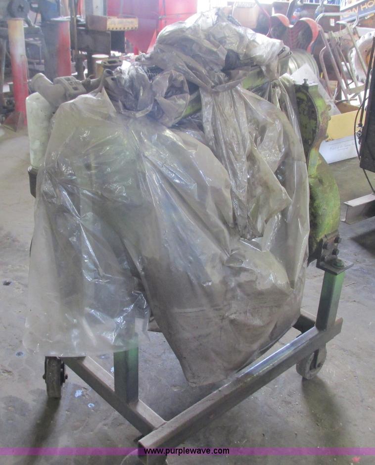 image for item K4195 Detroit Diesel 471 diesel engine