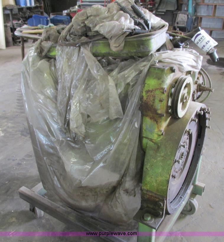 image for item K4195 Detroit Diesel 471 diesel engine