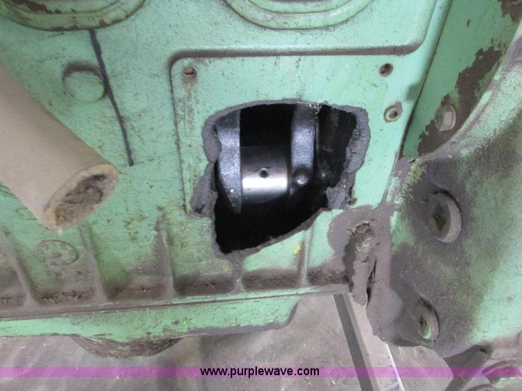 image for item K4196 Detroit Diesel 471 diesel engine