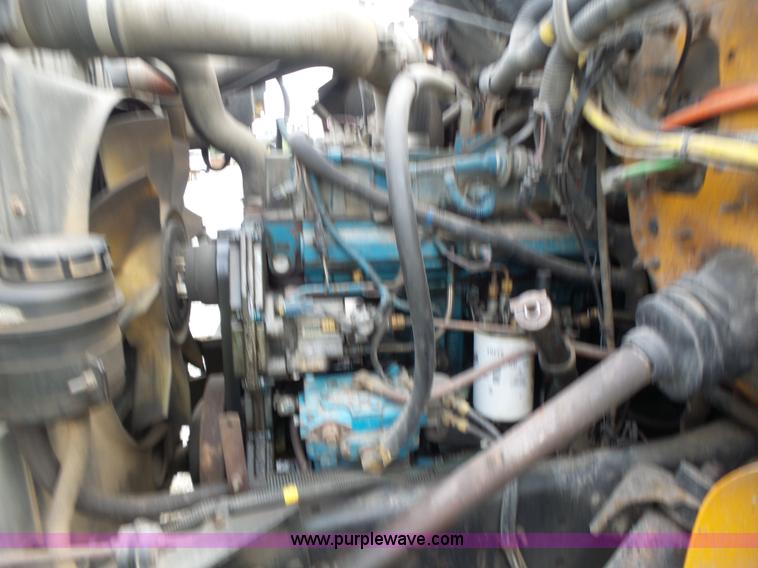 image for item K5703 1998 International 4900 crane truck