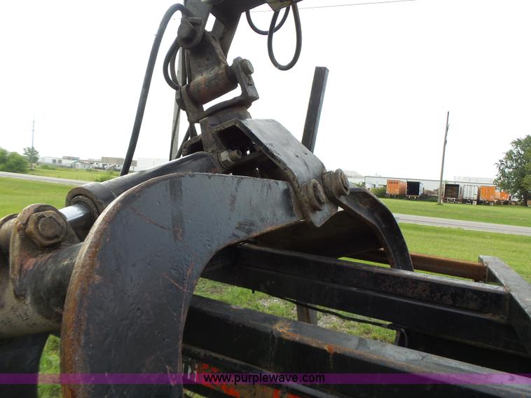 image for item K5703 1998 International 4900 crane truck