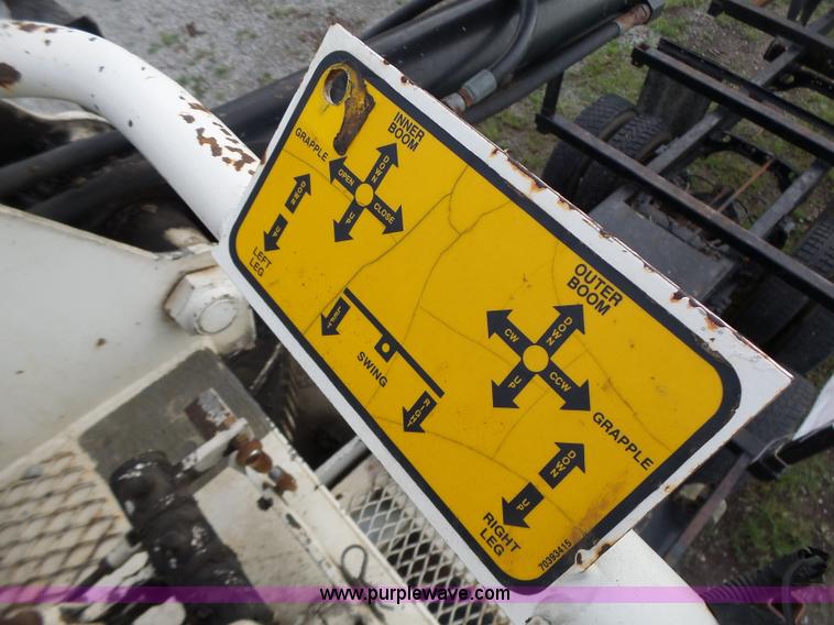 image for item K5703 1998 International 4900 crane truck