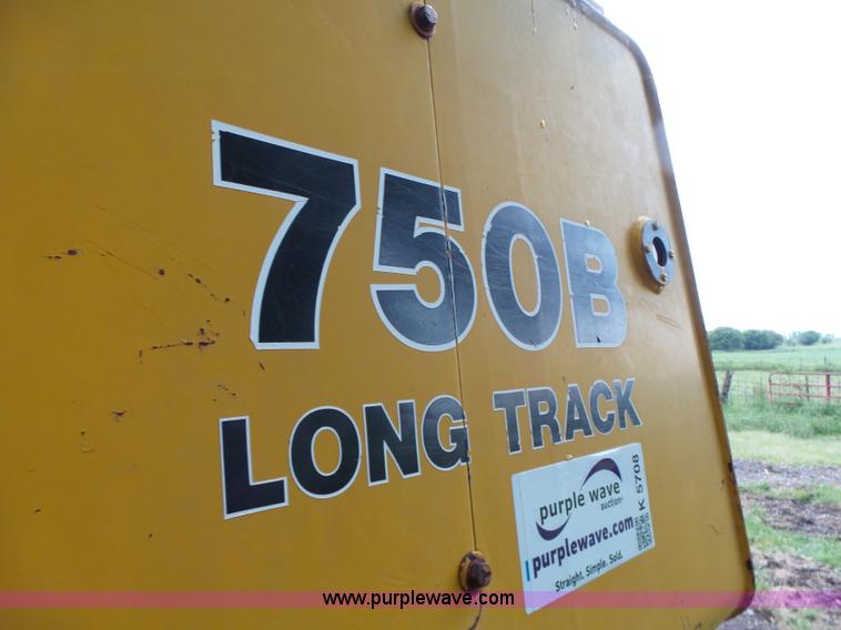 image for item K5708 1990 John Deere 750B dozer