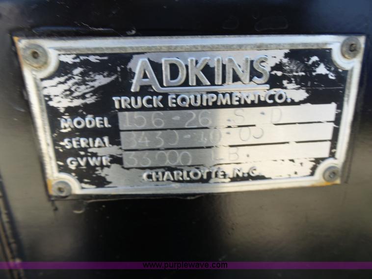 image for item K5717 2006 International 7300 digger derrick truck