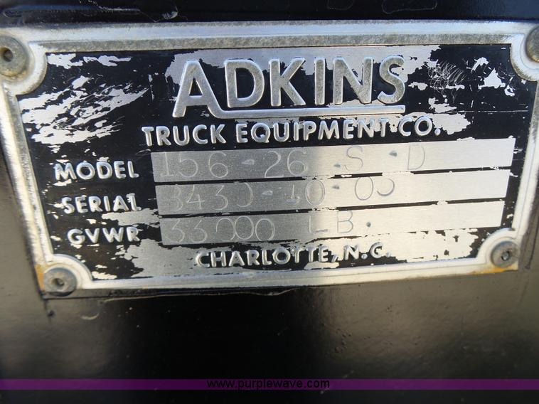 image for item K5717 2006 International 7300 digger derrick truck