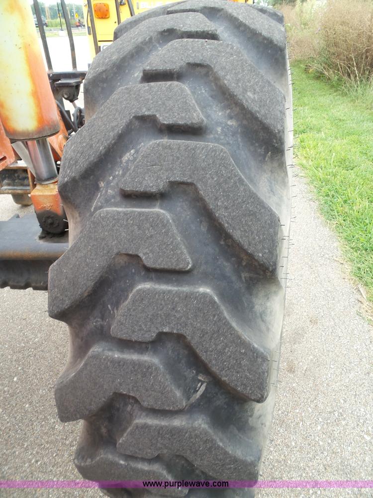 image for item K8248 2002 Sky Trak 8042 telehandler