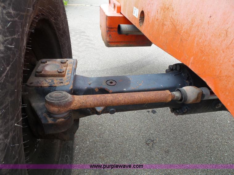 image for item K8248 2002 Sky Trak 8042 telehandler