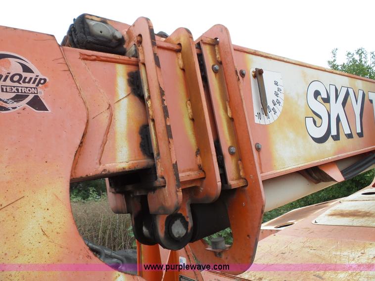 image for item K8248 2002 Sky Trak 8042 telehandler