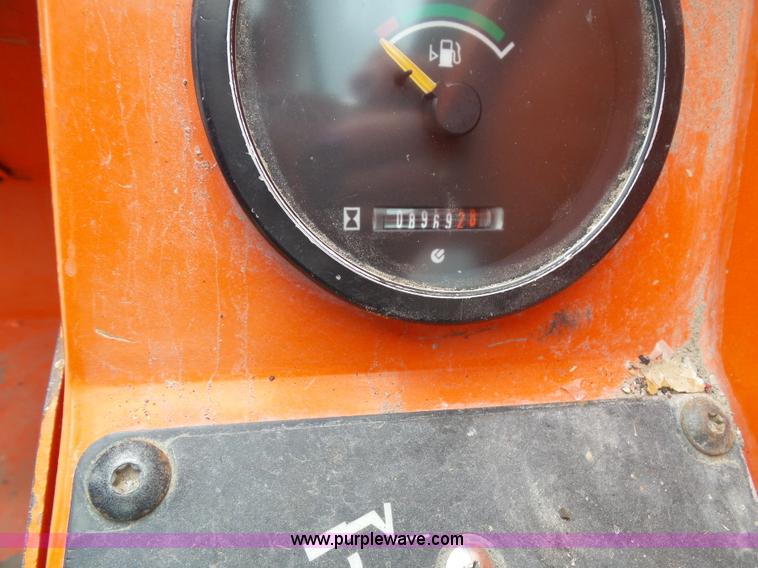 image for item K8248 2002 Sky Trak 8042 telehandler