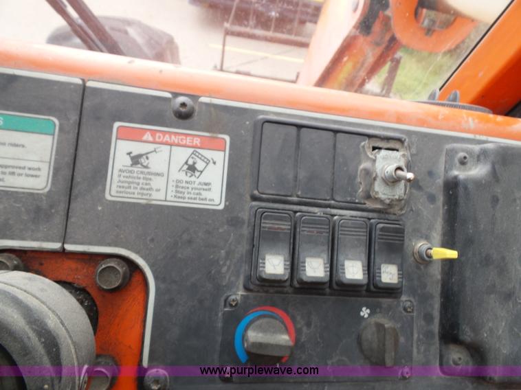 image for item K8248 2002 Sky Trak 8042 telehandler