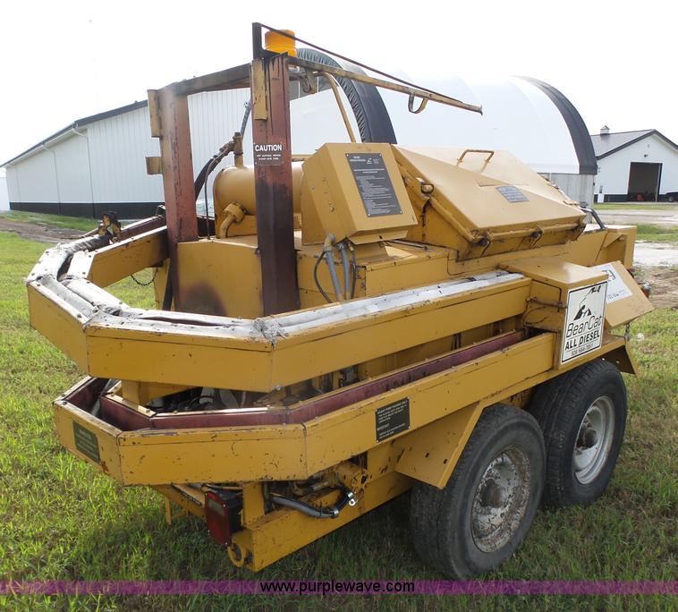 image for item K8473 Bear Cat BC400D pot hole patcher