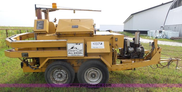 image for item K8473 Bear Cat BC400D pot hole patcher