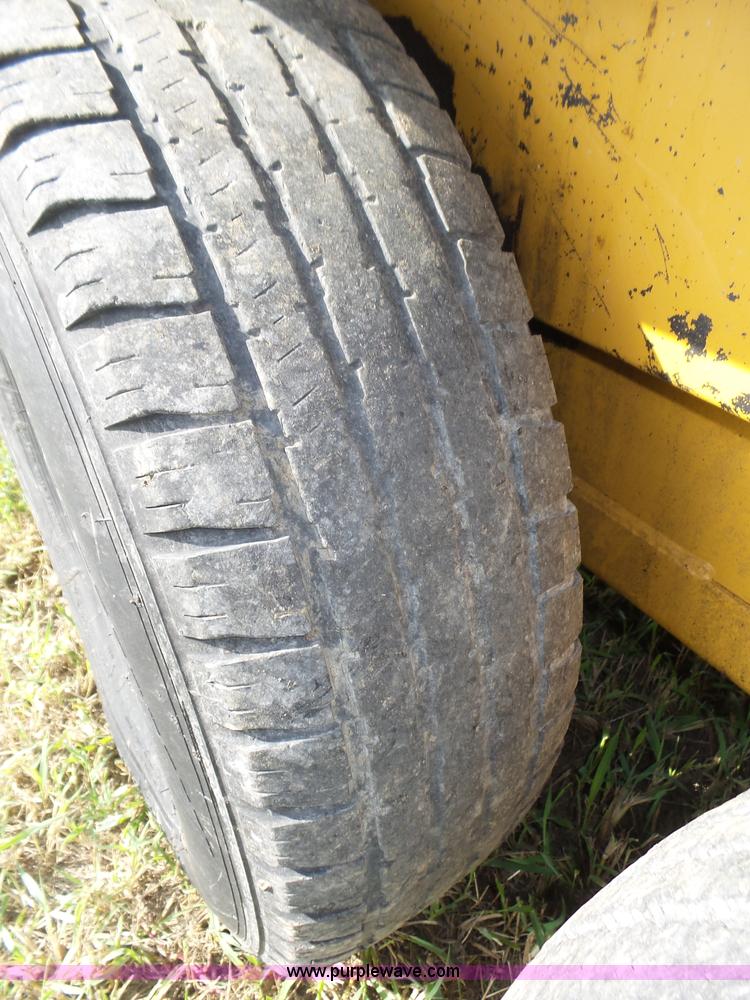 image for item K8473 Bear Cat BC400D pot hole patcher