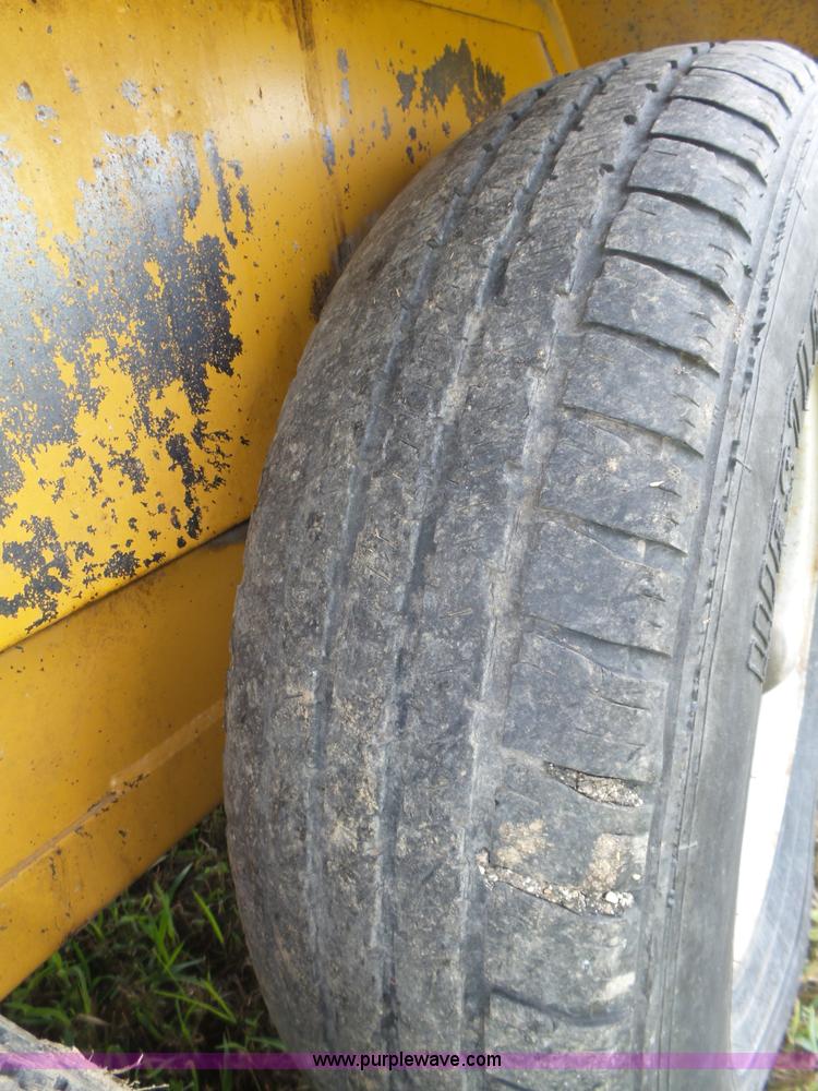 image for item K8473 Bear Cat BC400D pot hole patcher