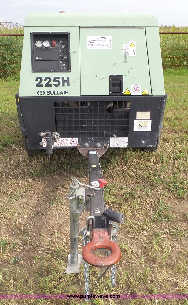 image for item K8474 2010 Sullair 225HDPQJD2 air compressor