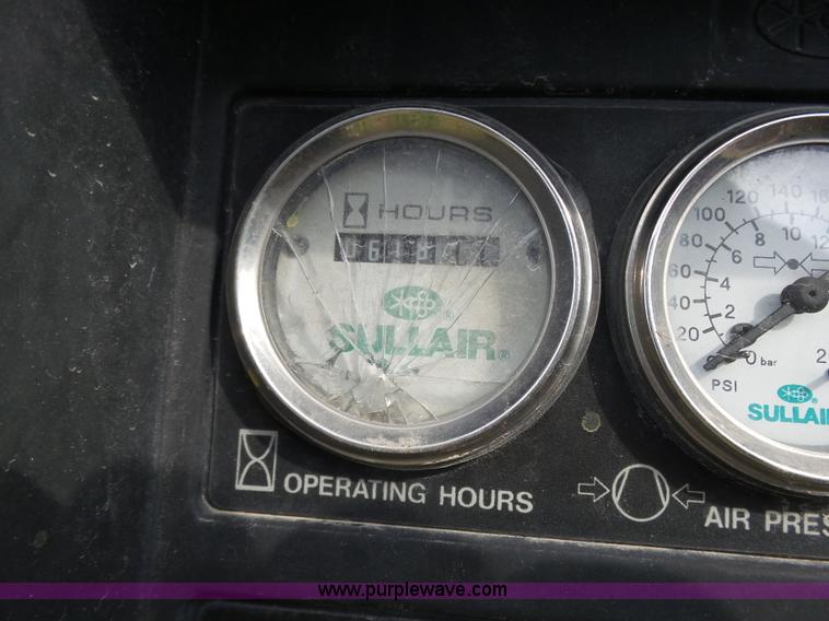 image for item K8474 2010 Sullair 225HDPQJD2 air compressor