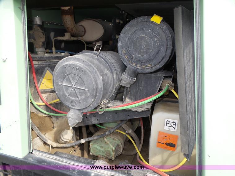 image for item K8474 2010 Sullair 225HDPQJD2 air compressor