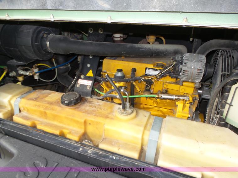 image for item K8474 2010 Sullair 225HDPQJD2 air compressor