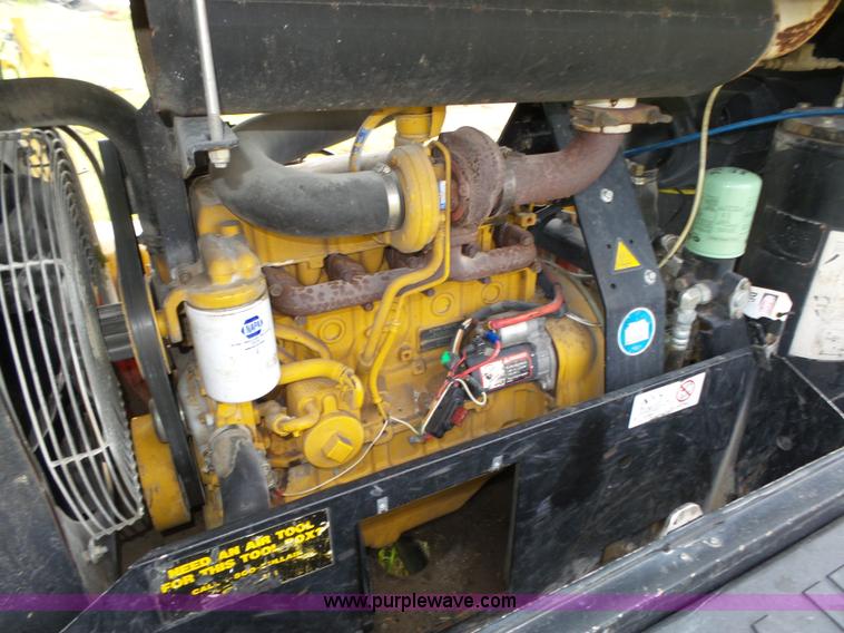 image for item K8474 2010 Sullair 225HDPQJD2 air compressor