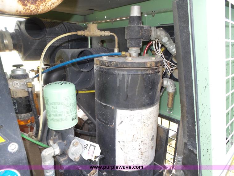 image for item K8474 2010 Sullair 225HDPQJD2 air compressor