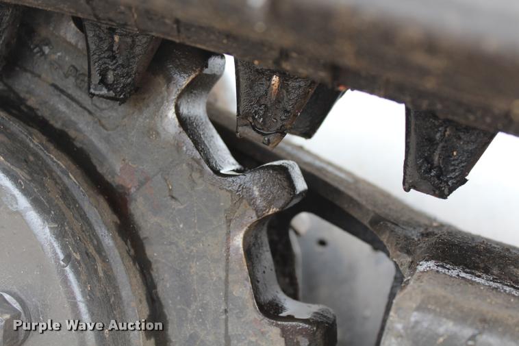 image for item L1585 2001 Bobcat 864T skid steer