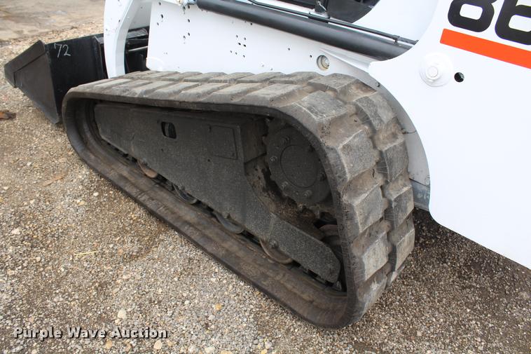 image for item L1585 2001 Bobcat 864T skid steer